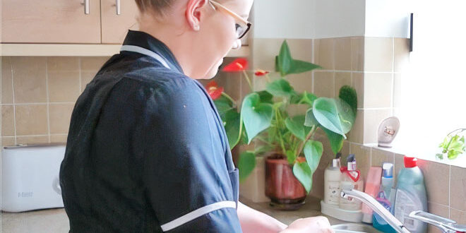 Carer washing up Home Carer washing up. home care services Leighton Buzzard, carers Oxford UK services, Kings Langley home care support, domiciliary care services UK