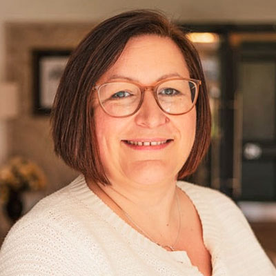 Kelly Cox – Business Development Manager Kelly Cox - Business Development Manager at 1st Homecare